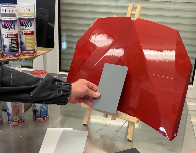 Bonnet painted red